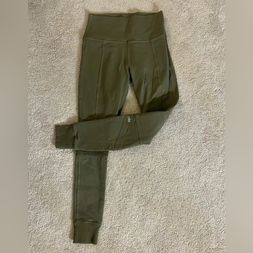 ALO Yoga Olive Green Leggings